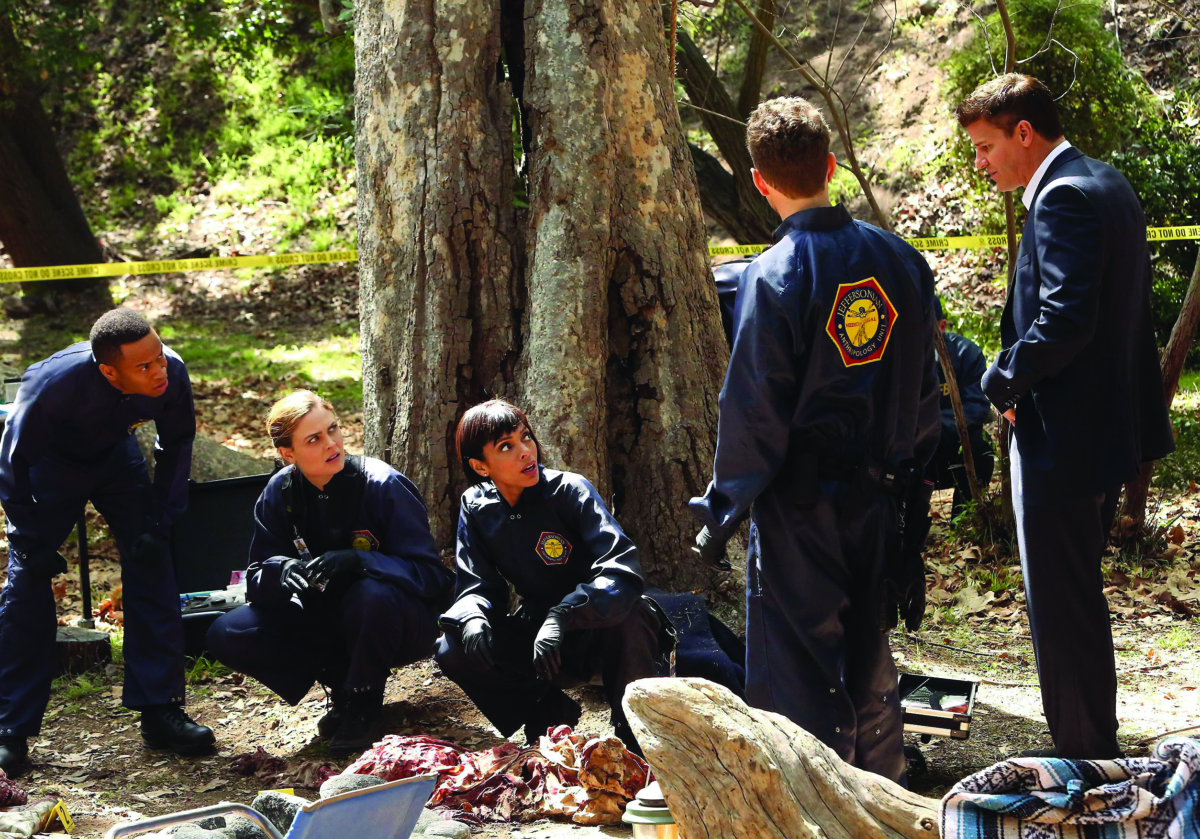 Bones-L'unghia nella bara