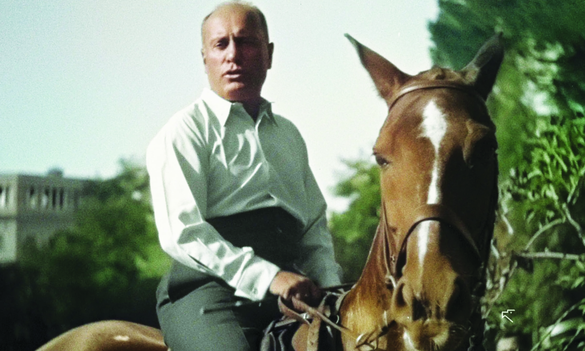 Mussolini a colori